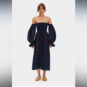 Sleeper Atlanta Linen Dress in Navy‎